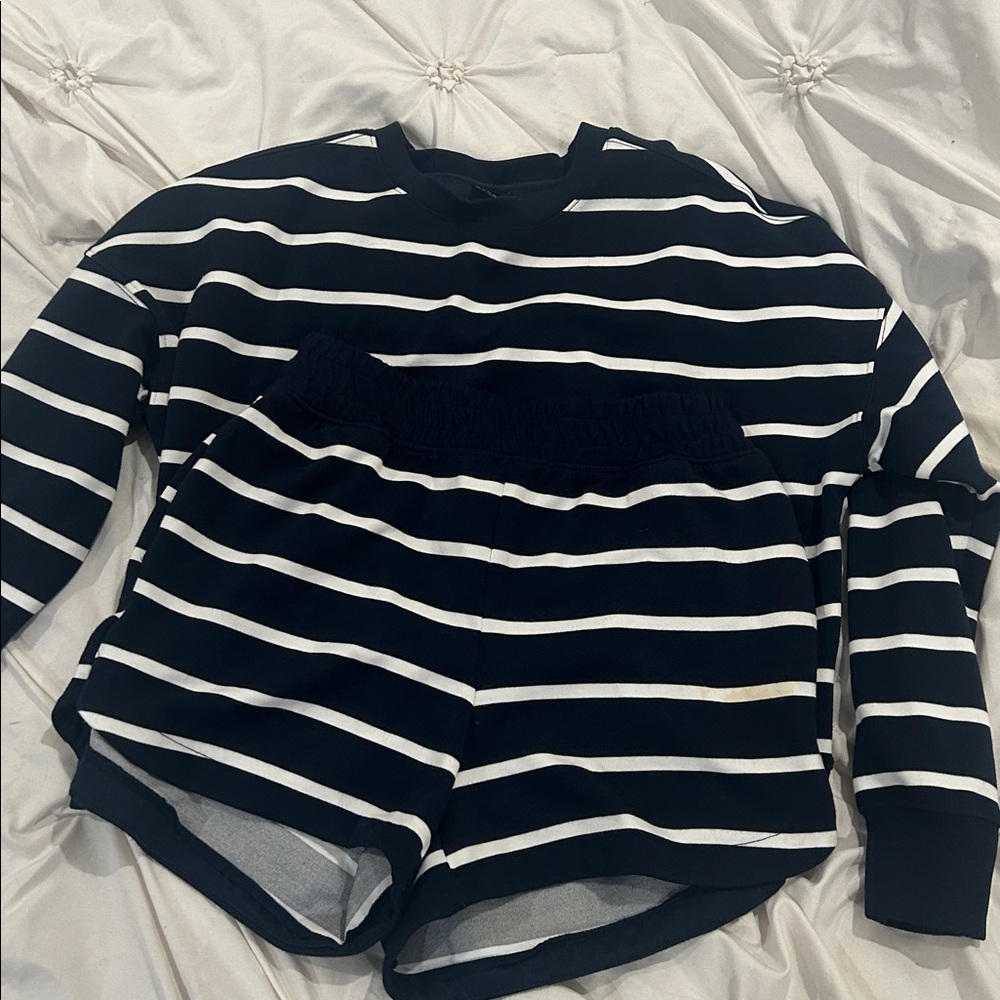 Danskin Navy and White Striped Lounge Set